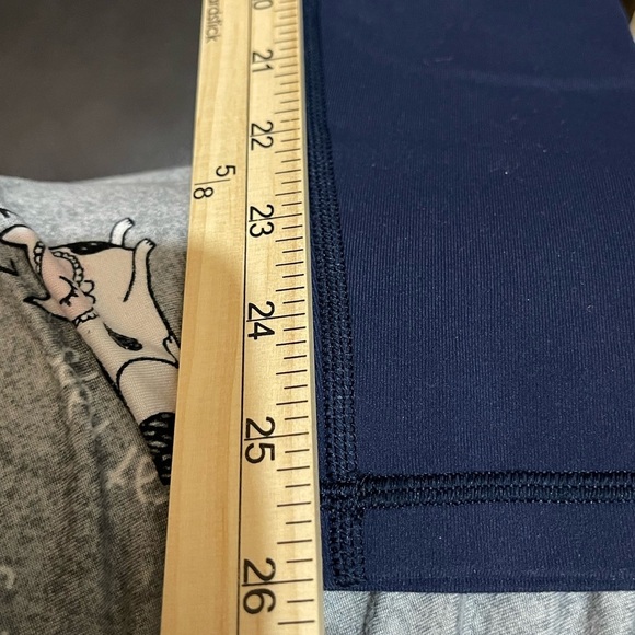 COPY - Ivivva Navy Blue Girls Leggings SOLD - Picture 5 of 10